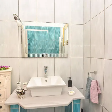 Casa Adam And * Áno Yerakaríon