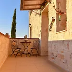Casa Adam And וילה