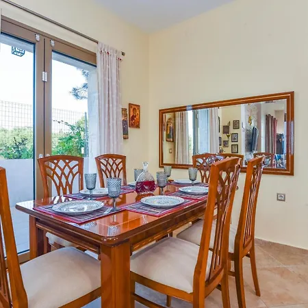 וילה Casa Adam And *